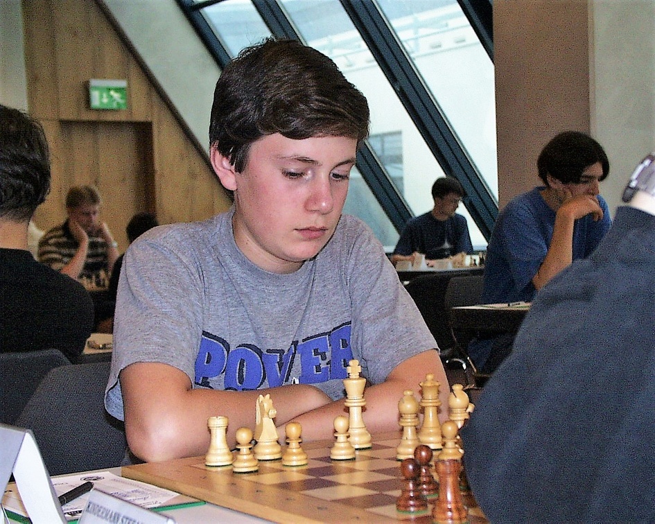 3. Pyramdiencup