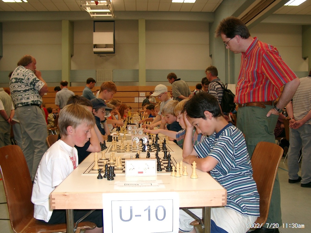 03u10