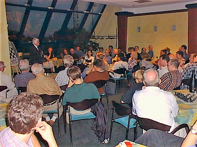 Vorträge von Lothar Schmid waren immer gut besucht Schmid Zuschauer 2.jpg