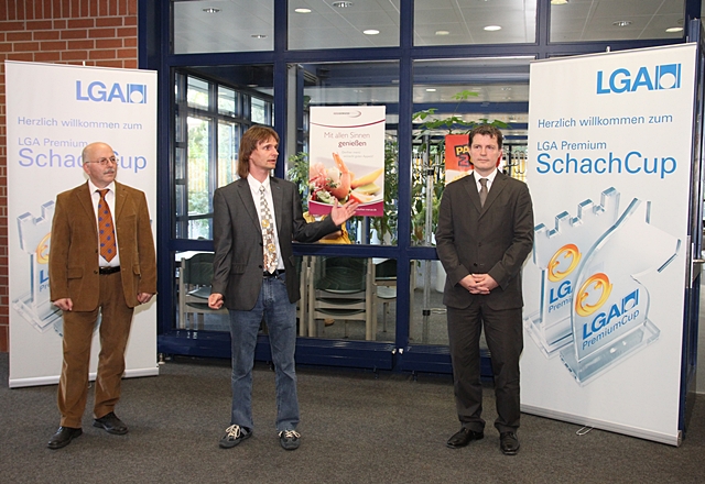 Hans-Juergen Zeitler (LGA), Jochen Galsterer (LGA) und Michael Bezold (Turnierleiter)
